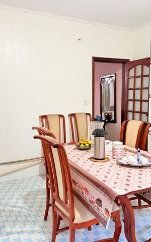 Casa à venda com 100m², 2 quartos e 1 vaga Casa à venda com 100m², 2 quartos e 1 vagaCozinha