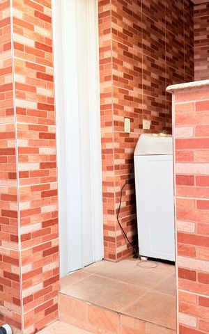 Casa à venda com 100m², 2 quartos e 1 vaga Casa à venda com 100m², 2 quartos e 1 vagaLavanderia