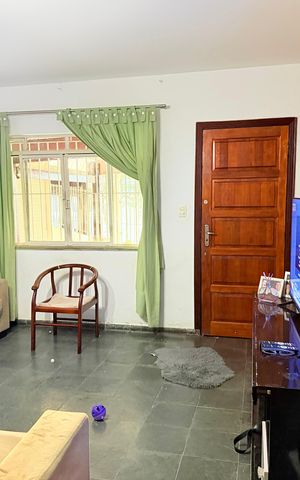 Casa à venda com 100m², 2 quartos e 1 vaga Casa à venda com 100m², 2 quartos e 1 vagaSala