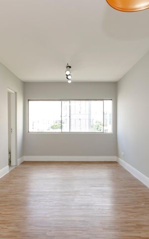Apartamento à venda com 92m², 3 quartos e 1 vaga Apartamento à venda com 92m², 3 quartos e 1 vagaSala