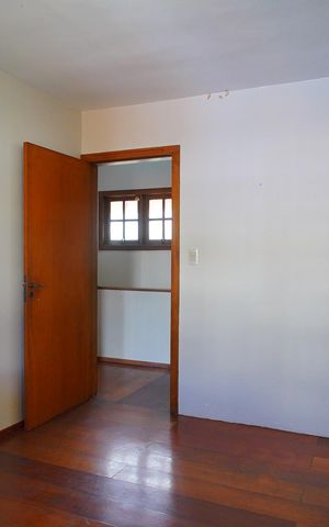 Casa à venda com 260m², 3 quartos e 4 vagasQuarto 2
