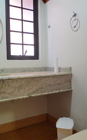 Casa à venda com 260m², 3 quartos e 4 vagasLavabo 