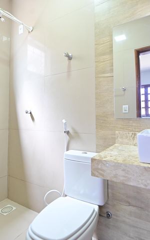 Casa para alugar com 221m², 3 quartos e 3 vagasBanheiro da Suíte 1