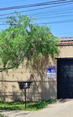 Casa para alugar com 221m², 3 quartos e 3 vagasFachada