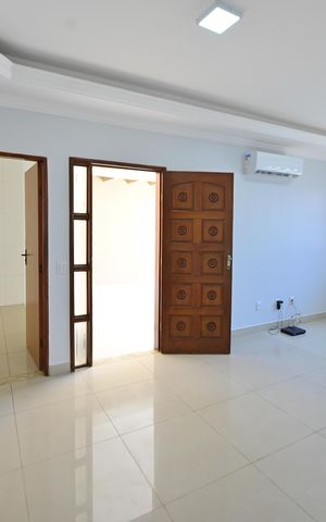 Casa para alugar com 221m², 3 quartos e 3 vagasSala