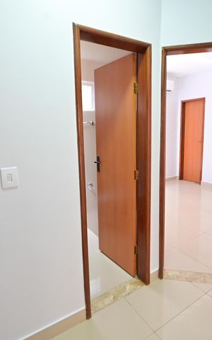 Casa para alugar com 221m², 3 quartos e 3 vagasHall