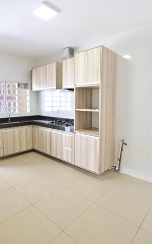 Casa para alugar com 221m², 3 quartos e 3 vagasCozinha