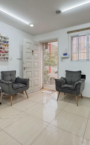 Casa à venda com 79m², 2 quartos e sem vaga Casa à venda com 79m², 2 quartos e sem vagaSala 2
