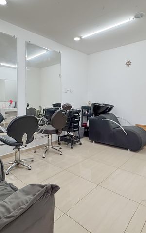 Casa à venda com 79m², 2 quartos e sem vaga Casa à venda com 79m², 2 quartos e sem vagaSala 2