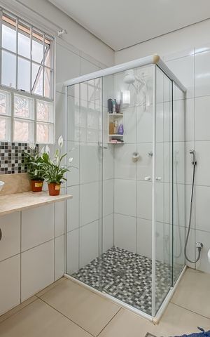 Casa à venda com 79m², 2 quartos e sem vaga Casa à venda com 79m², 2 quartos e sem vagaBanheiro