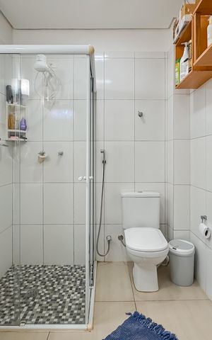 Casa à venda com 79m², 2 quartos e sem vaga Casa à venda com 79m², 2 quartos e sem vagaBanheiro