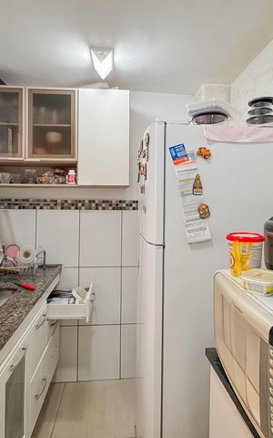 Casa à venda com 79m², 2 quartos e sem vaga Casa à venda com 79m², 2 quartos e sem vagaCozinha