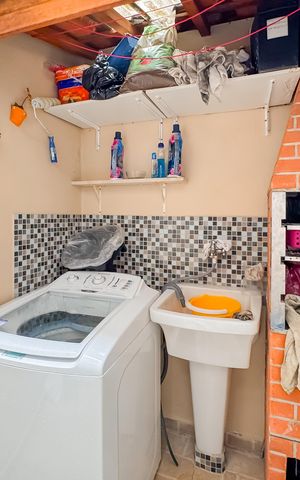 Casa à venda com 79m², 2 quartos e sem vaga Casa à venda com 79m², 2 quartos e sem vagaÁrea de Serviço e Churrasqueira
