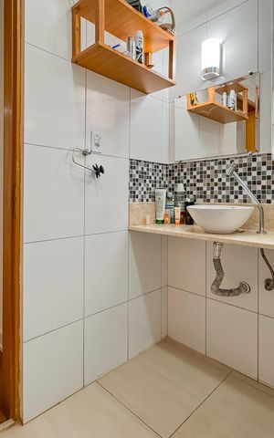 Casa à venda com 79m², 2 quartos e sem vaga Casa à venda com 79m², 2 quartos e sem vagaBanheiro