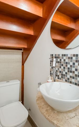 Casa à venda com 79m², 2 quartos e sem vaga Casa à venda com 79m², 2 quartos e sem vagaLavabo