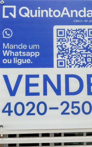 Casa à venda com 79m², 2 quartos e sem vaga Casa à venda com 79m², 2 quartos e sem vagaPlaquinha