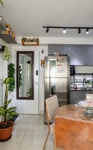 Apartamento à venda com 33m², 2 quartos e sem vaga Apartamento à venda com 33m², 2 quartos e sem vagaSala
