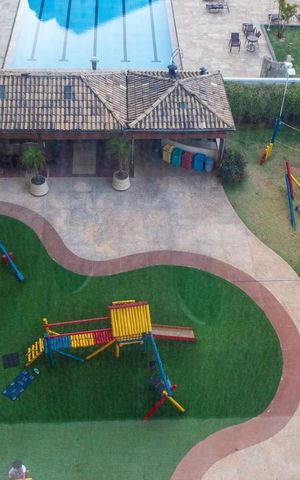 Apartamento à venda com 124m², 5 quartos e 2 vagas Apartamento à venda com 124m², 5 quartos e 2 vagasÁrea comum - Playground