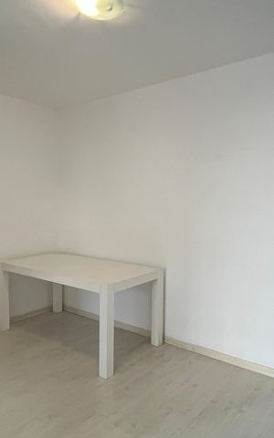 Apartamento à venda com 80m², 3 quartos e 2 vagas Apartamento à venda com 80m², 3 quartos e 2 vagasCozinha