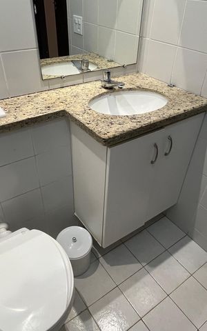 Apartamento à venda com 80m², 3 quartos e 2 vagas Apartamento à venda com 80m², 3 quartos e 2 vagasBanheiro da Suíte