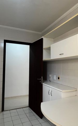 Apartamento à venda com 80m², 3 quartos e 2 vagas Apartamento à venda com 80m², 3 quartos e 2 vagasCozinha