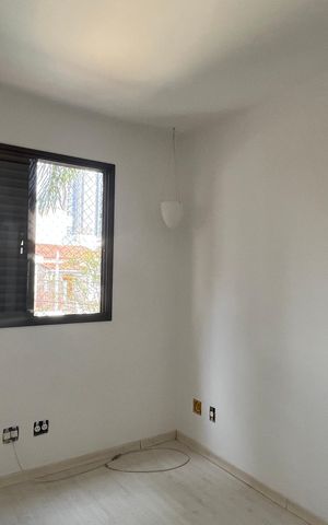 Apartamento à venda com 80m², 3 quartos e 2 vagas Apartamento à venda com 80m², 3 quartos e 2 vagasQuarto