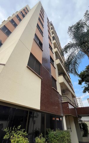 Apartamento à venda com 80m², 3 quartos e 2 vagas Apartamento à venda com 80m², 3 quartos e 2 vagasFachada
