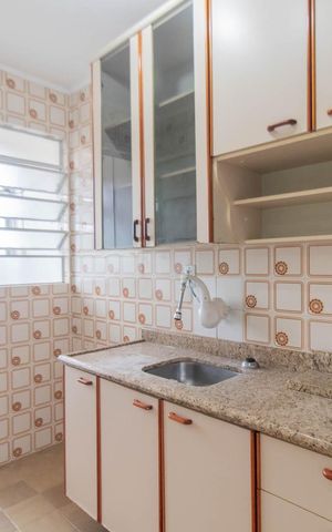 Apartamento à venda com 48m², 1 quarto e sem vagaCozinha e Área de Serviço