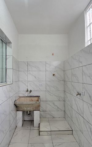 Casa para alugar com 100m², 2 quartos e sem vaga Casa para alugar com 100m², 2 quartos e sem vagaÁrea de Serviço