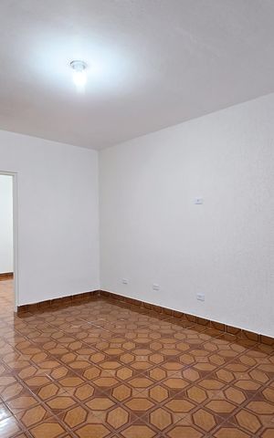 Casa para alugar com 100m², 2 quartos e sem vaga Casa para alugar com 100m², 2 quartos e sem vagaSala