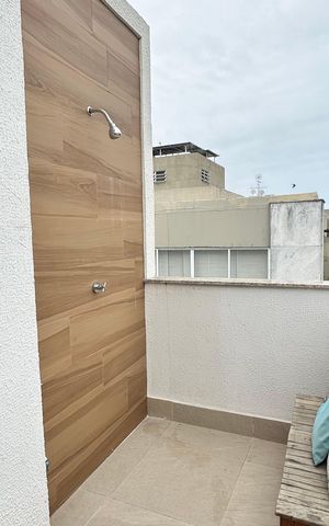 Apartamento à venda com 155m², 4 quartos e 3 vagas Apartamento à venda com 155m², 4 quartos e 3 vagasVaranda