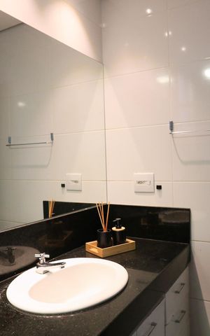 Apartamento à venda com 200m², 4 quartos e 3 vagas Apartamento à venda com 200m², 4 quartos e 3 vagasBanheiro