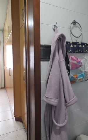 Casa à venda com 231m², 5 quartos e 2 vagasBanheiro da Suíte