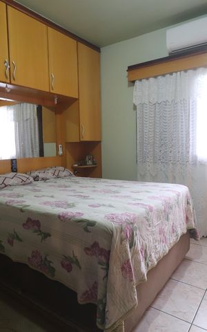 Casa à venda com 231m², 5 quartos e 2 vagasSuíte