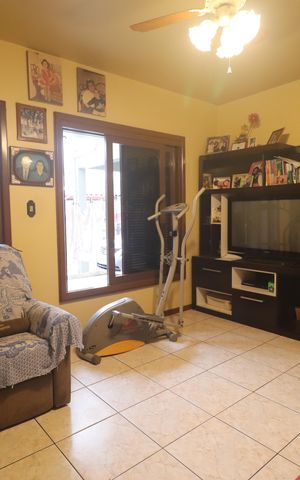 Casa à venda com 231m², 5 quartos e 2 vagasSala