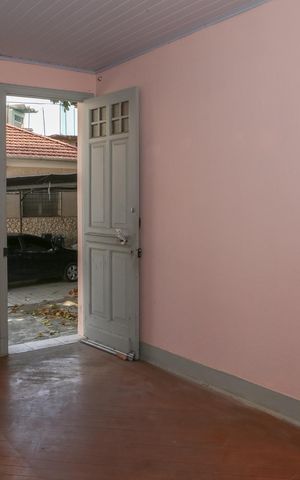Casa à venda com 98m², 2 quartos e 1 vaga Casa à venda com 98m², 2 quartos e 1 vagaSala