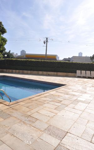 Apartamento à venda com 80m², 3 quartos e 1 vagaÁrea comum - Piscina