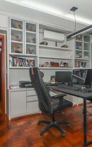 Apartamento para alugar com 161m², 3 quartos e sem vagaEscritório