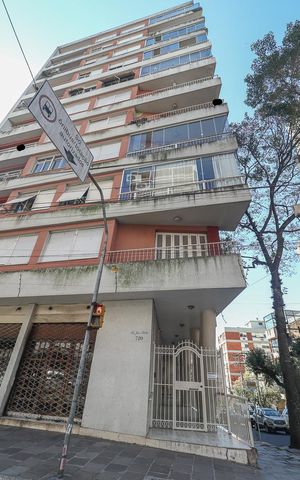 Apartamento para alugar com 161m², 3 quartos e sem vagaFachada