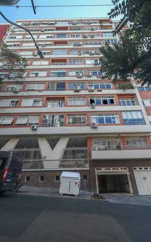 Apartamento para alugar com 161m², 3 quartos e sem vagaFachada