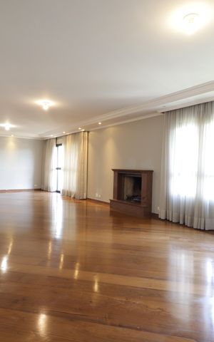Apartamento à venda com 272m², 5 quartos e 4 vagasSala