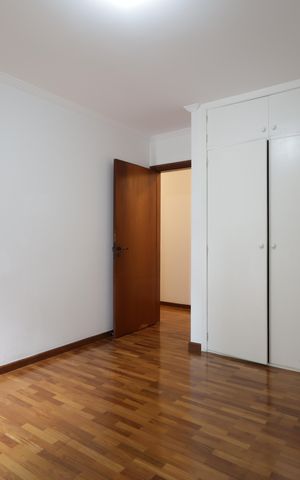 Apartamento à venda com 272m², 5 quartos e 4 vagasSemi Suíte 1