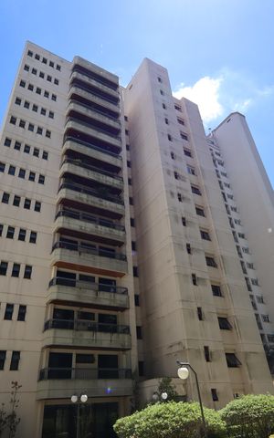 Apartamento à venda com 272m², 5 quartos e 4 vagasFachada