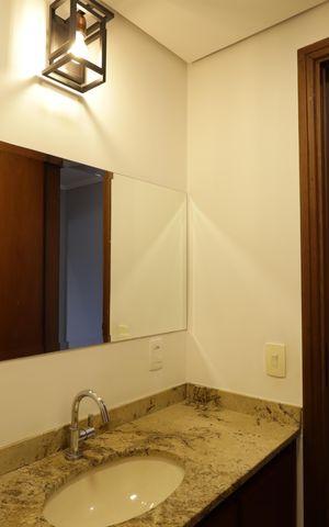Apartamento à venda com 272m², 5 quartos e 4 vagasLavabo