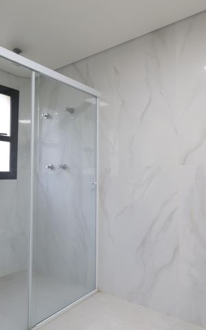 Apartamento à venda com 272m², 5 quartos e 4 vagasBanheiro da Suíte 4