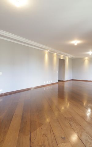 Apartamento à venda com 272m², 5 quartos e 4 vagasSala