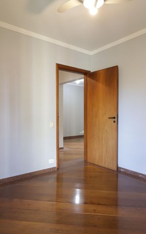 Apartamento à venda com 272m², 5 quartos e 4 vagasSala de TV