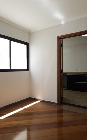 Apartamento à venda com 272m², 5 quartos e 4 vagasCopa 