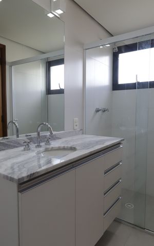Apartamento à venda com 272m², 5 quartos e 4 vagasBanheiro da Suíte 3