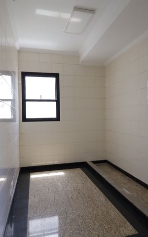Apartamento à venda com 272m², 5 quartos e 4 vagasÁrea de Serviço
